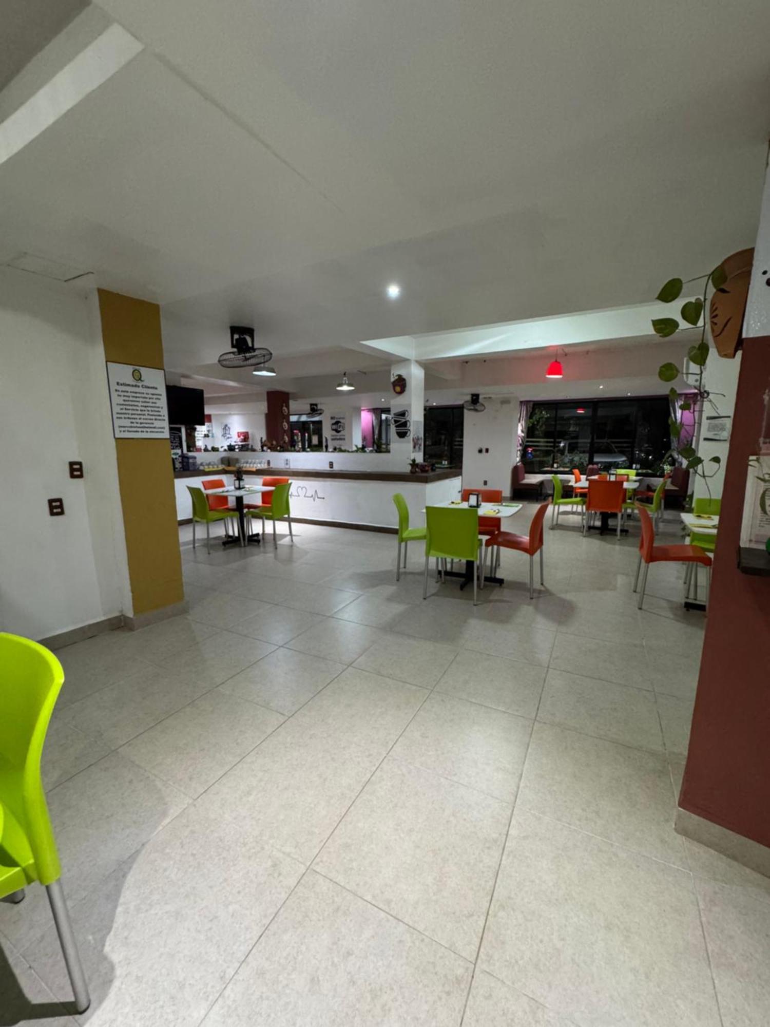 Hotel D Marco Exxpres Palenque Buitenkant foto